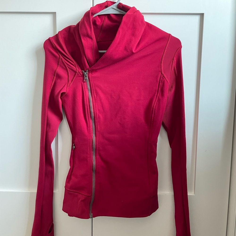 Lululemon red define jacket